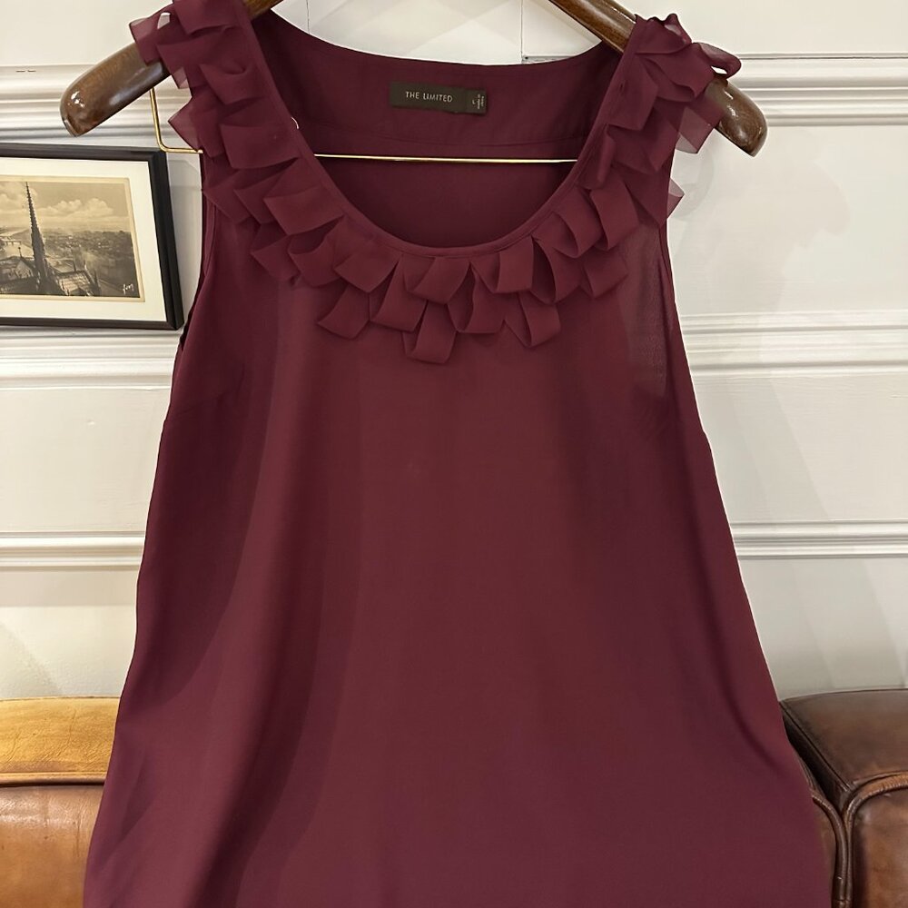 Elegant Burgundy Flowy Sleeveless Blouse - Size Large